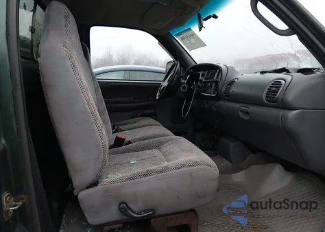 1999 Dodge Ram 2500 St z USA, uszkodzony, nr VIN 3B7KF26Z0XM567616